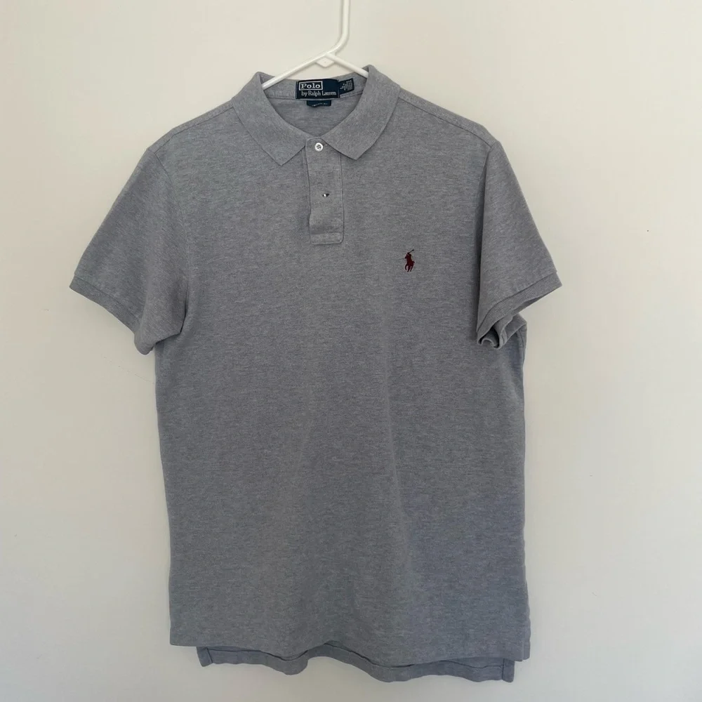 Men’s large gray shirt sleeve knit polo Ralph Lauren shirt